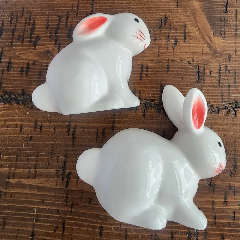 Khol's Hand Painted "Bunny" Salt and Pepper Shakers